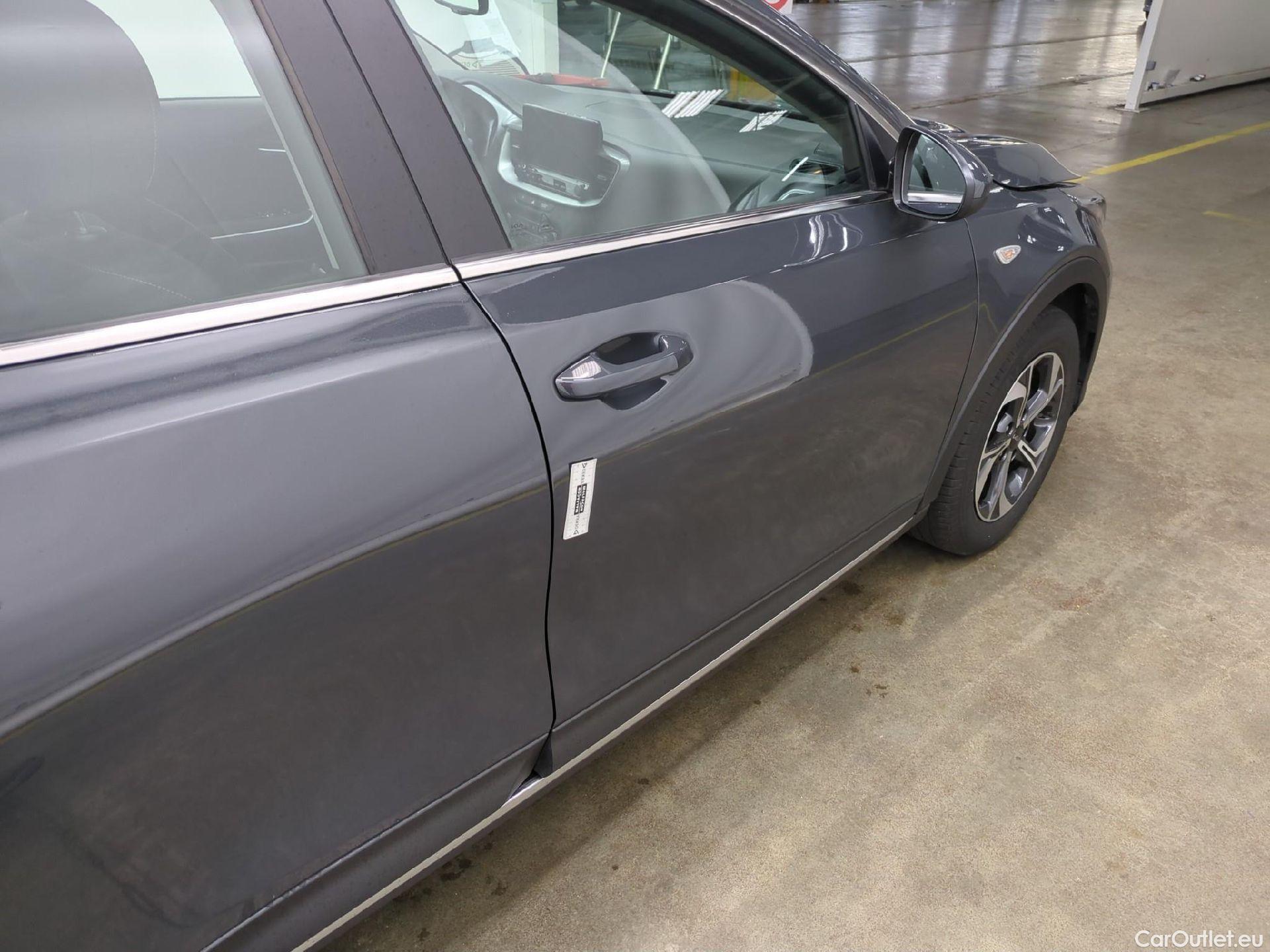  KIA  XCeed  Active 1.0 T-GDI 120CV BVM6 E6d #8