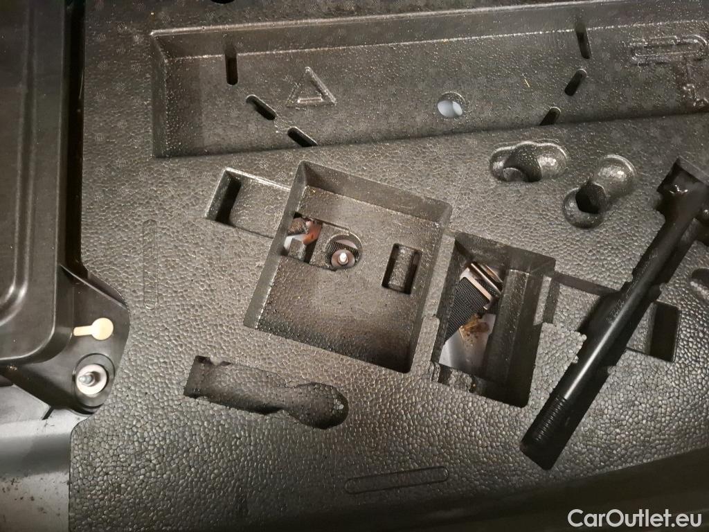  Renault  Clio  V Business 1.6 E-TECH Hybrid 140CV BVA6 E6d #19