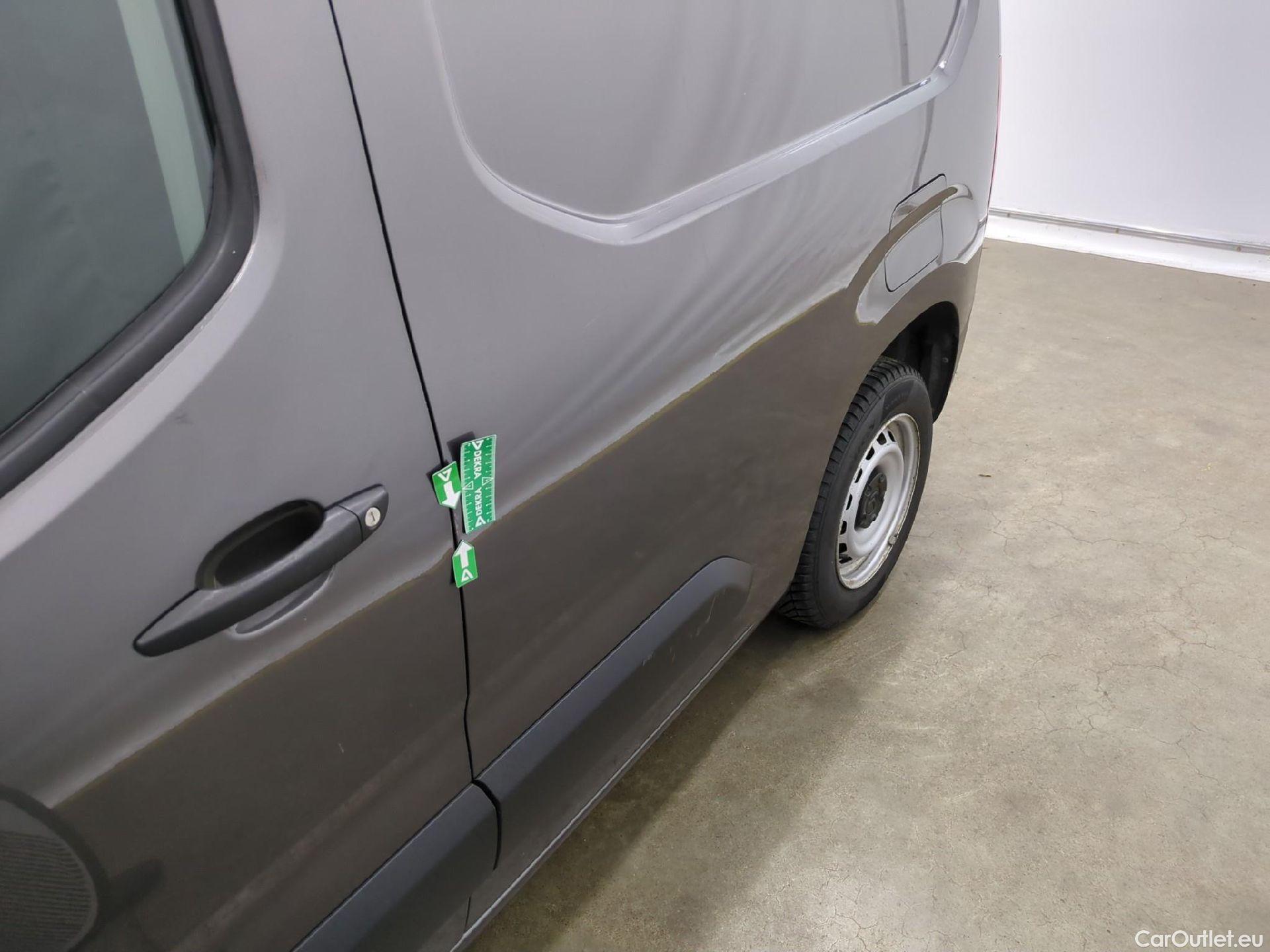  Citroen  Berlingo CITROEN  Van / 2018 / 4P / Fourgonnette M 650kg PT 110 S&S BVM Driver Connect #37