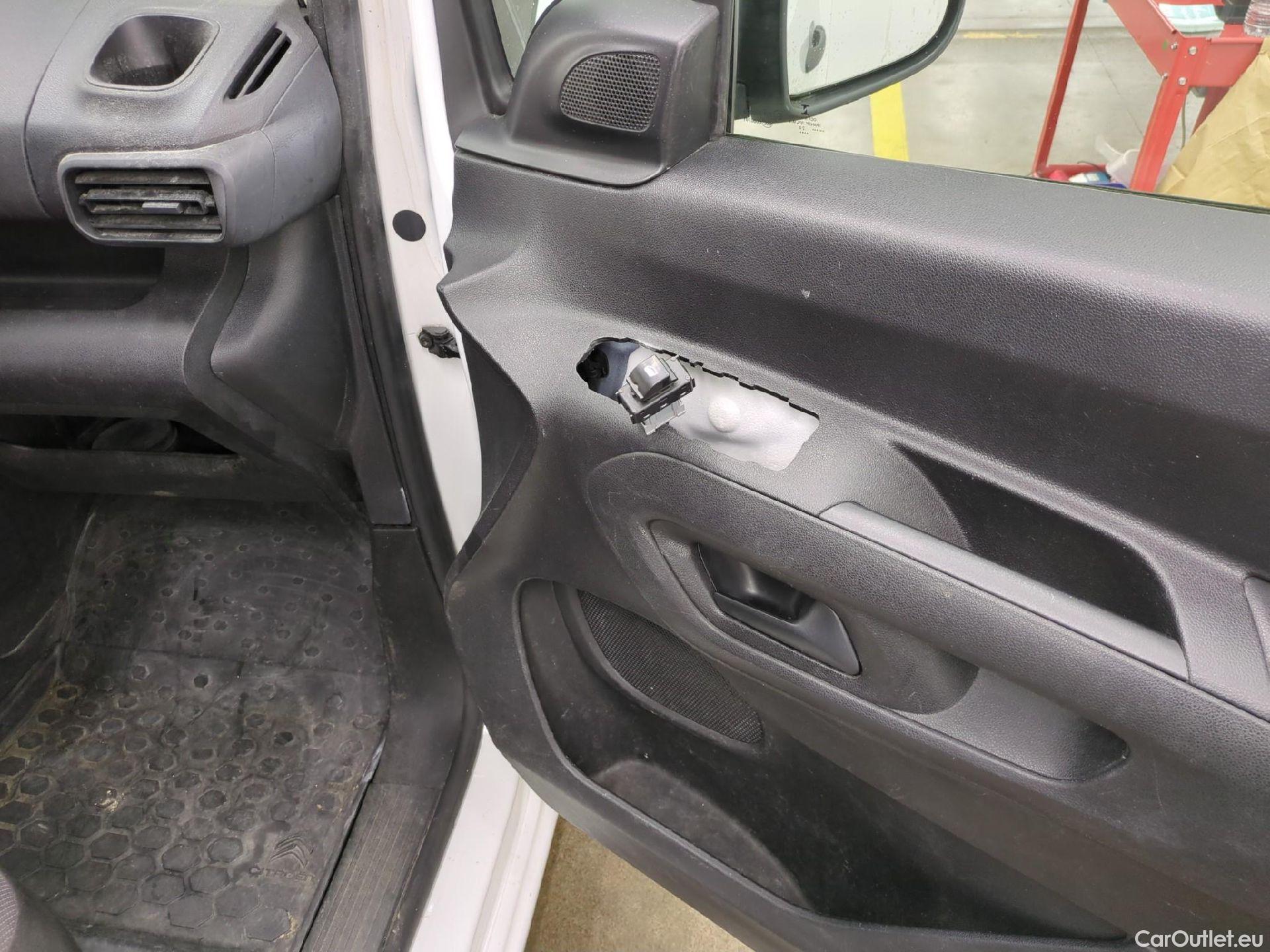  Citroen  Berlingo  Fourgon Club M 650 1.5 BlueHDi 75CV BVM5 E6dT #1