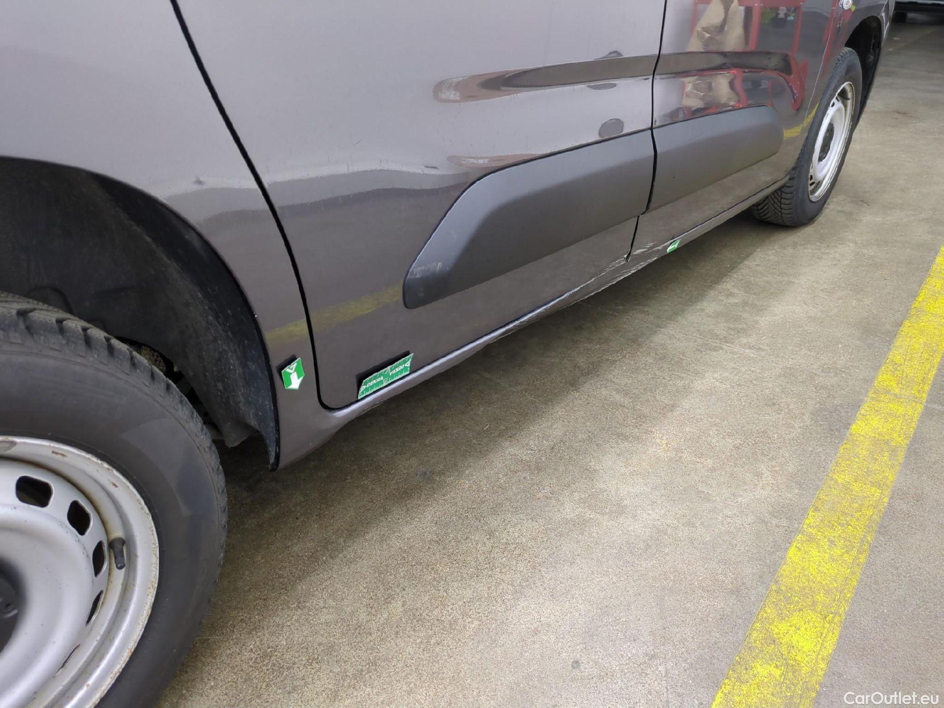  Citroen  Berlingo CITROEN  Van / 2018 / 4P / Fourgonnette M 650kg PT 110 S&S BVM Driver Connect #23