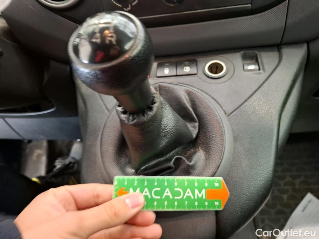  Citroen  Berlingo  Fourgon Club L1 (Court) 1.6 BlueHDi 100CV BVM5 E6 #19