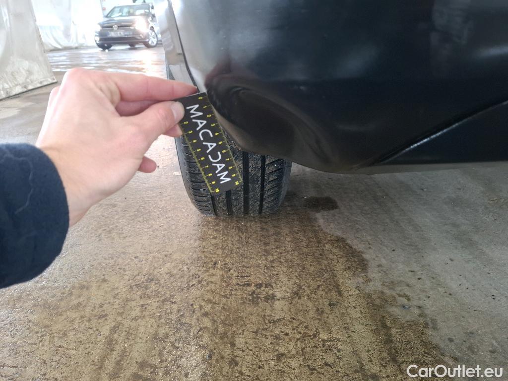  Citroen  Berlingo  Fourgon Club M 1000 1.5 BlueHDi 130CV BVA8 E6dT #24