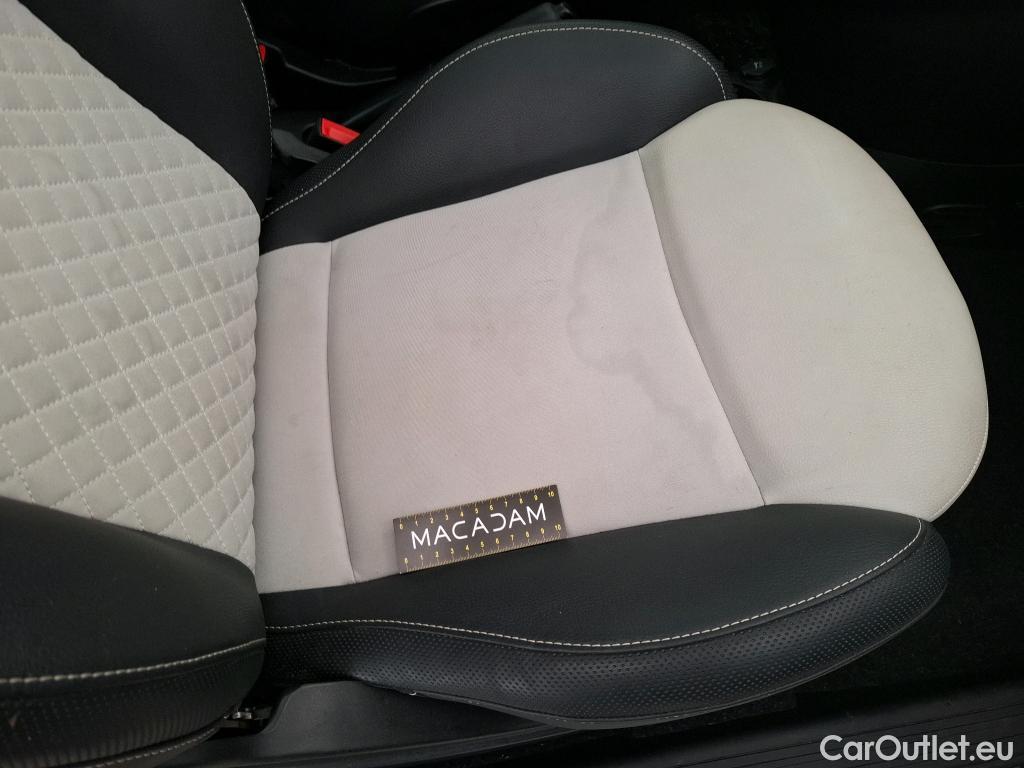  Fiat  500 FIAT   2015  3P  Berline Hybrid 10 BSG 70 ch Dolcevita #19