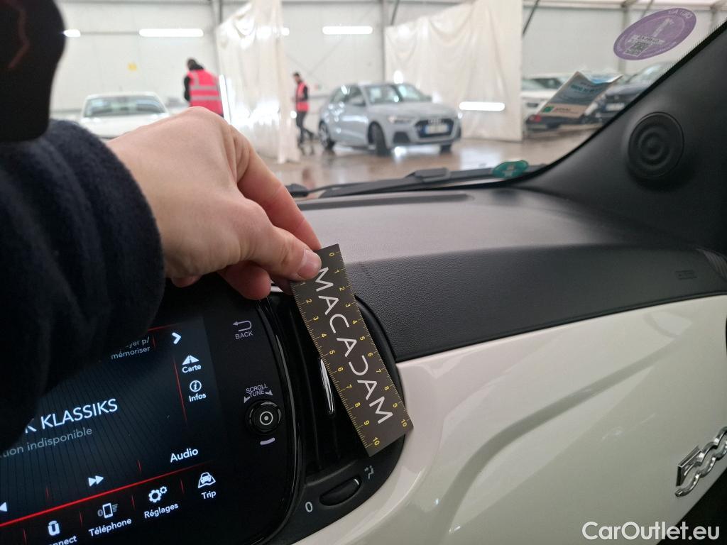  Fiat  500 FIAT   2015  3P  Berline Hybrid 10 BSG 70 ch Dolcevita #3