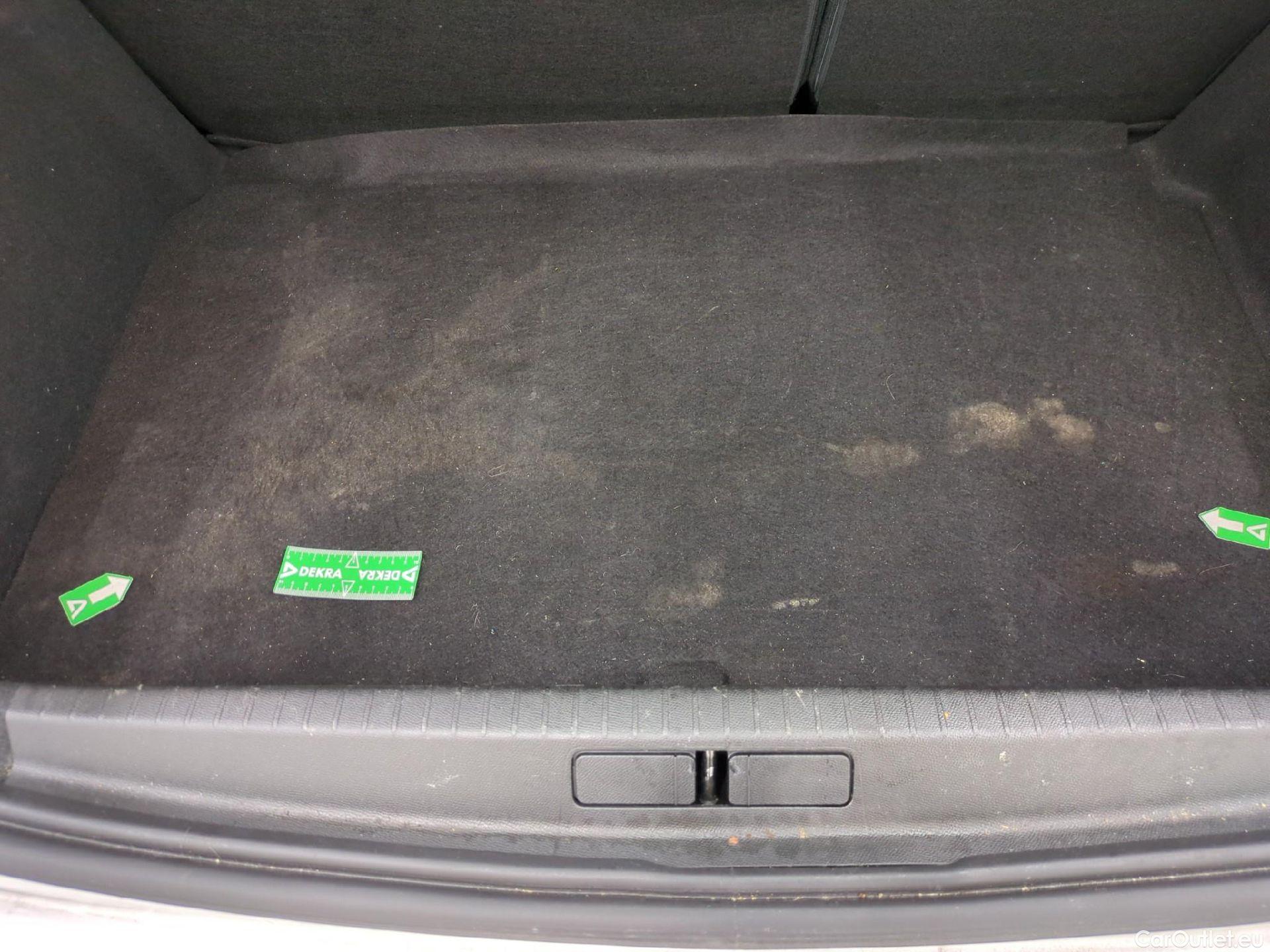  Opel  Corsa  F Elegance Business 1.2 Turbo 100CV BVM6 E6d #2