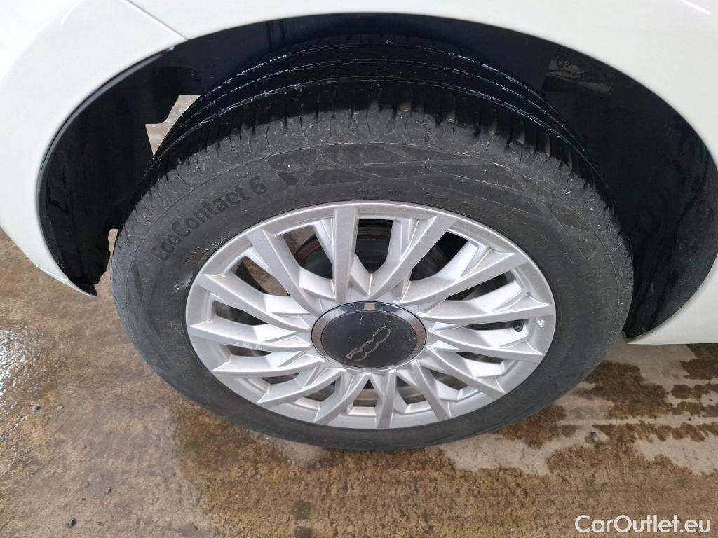  Fiat  500 FIAT   2015  3P  Berline Hybrid 10 BSG 70 ch Dolcevita #24