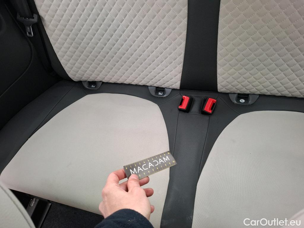  Fiat  500 FIAT   2015  3P  Berline Hybrid 10 BSG 70 ch Dolcevita #23