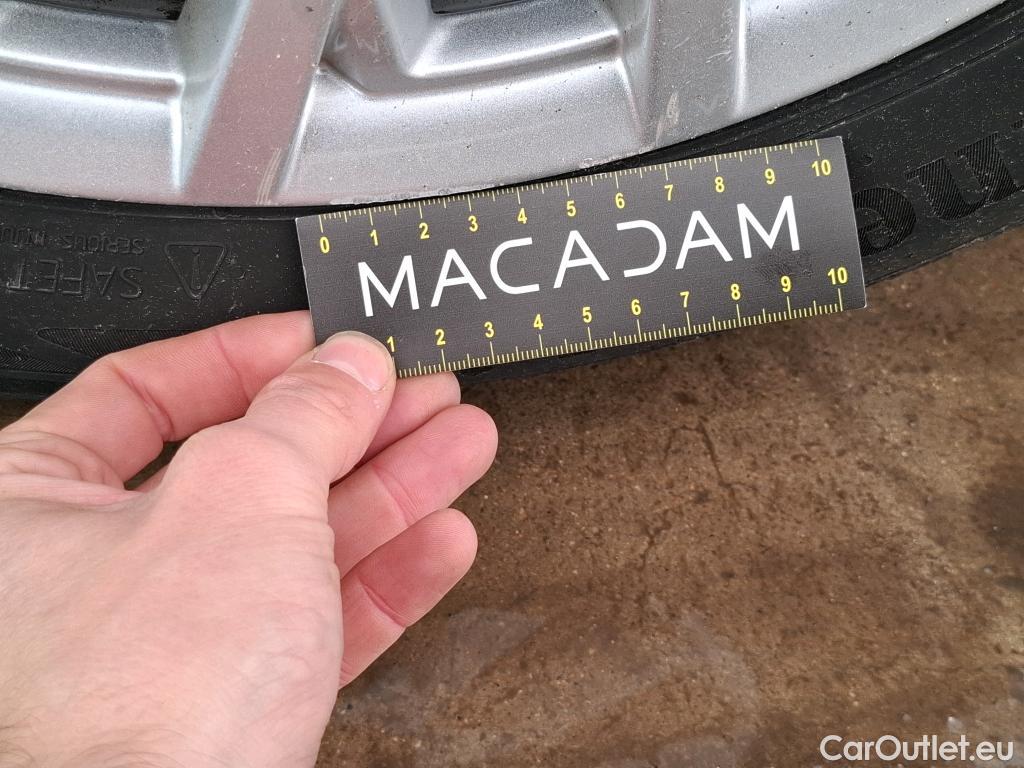  Fiat  500 FIAT   2015  3P  Berline Hybrid 10 BSG 70 ch Dolcevita #14