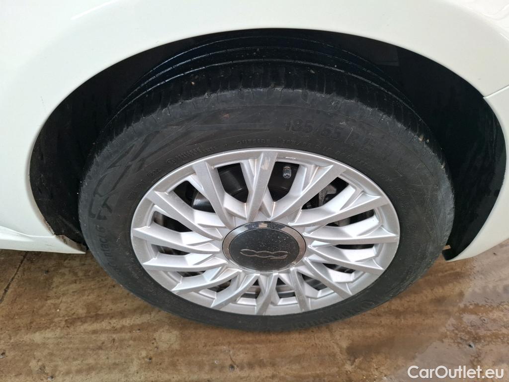  Fiat  500 FIAT   2015  3P  Berline Hybrid 10 BSG 70 ch Dolcevita #10