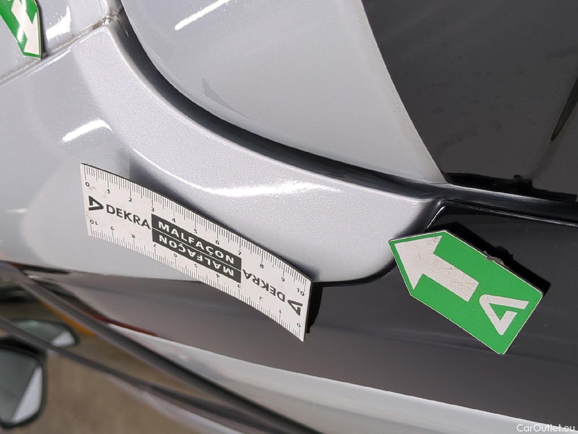  Opel  Corsa  F Elegance Business 1.2 Turbo 100CV BVM6 E6d #9