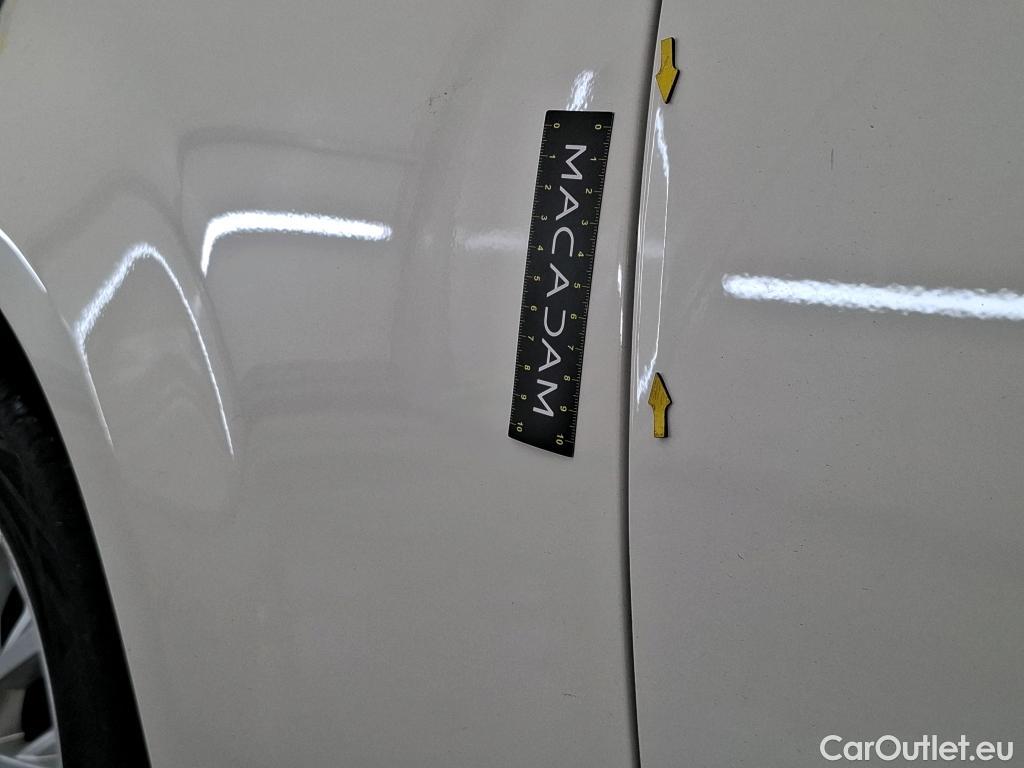  Fiat  500 FIAT   2015  3P  Berline Hybrid 10 BSG 70 ch Dolcevita #2