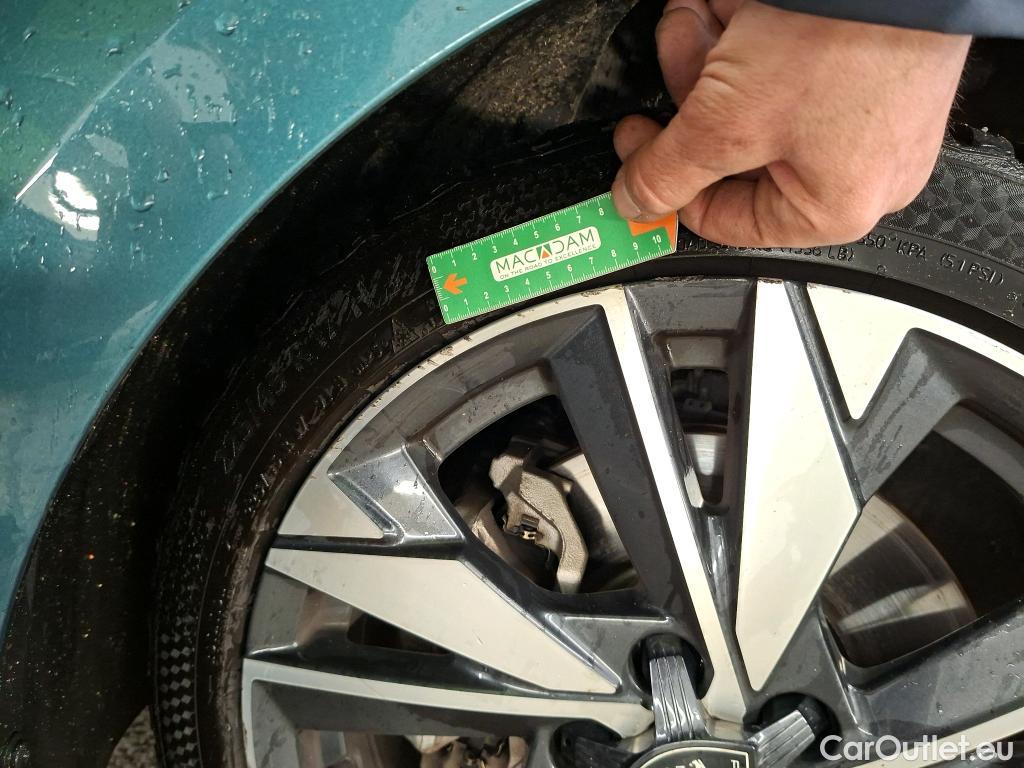  Peugeot  308 PEUGEOT  SW / 2021 / 5P / Break PureTech 130 S&S EAT 8 ALLURE #12