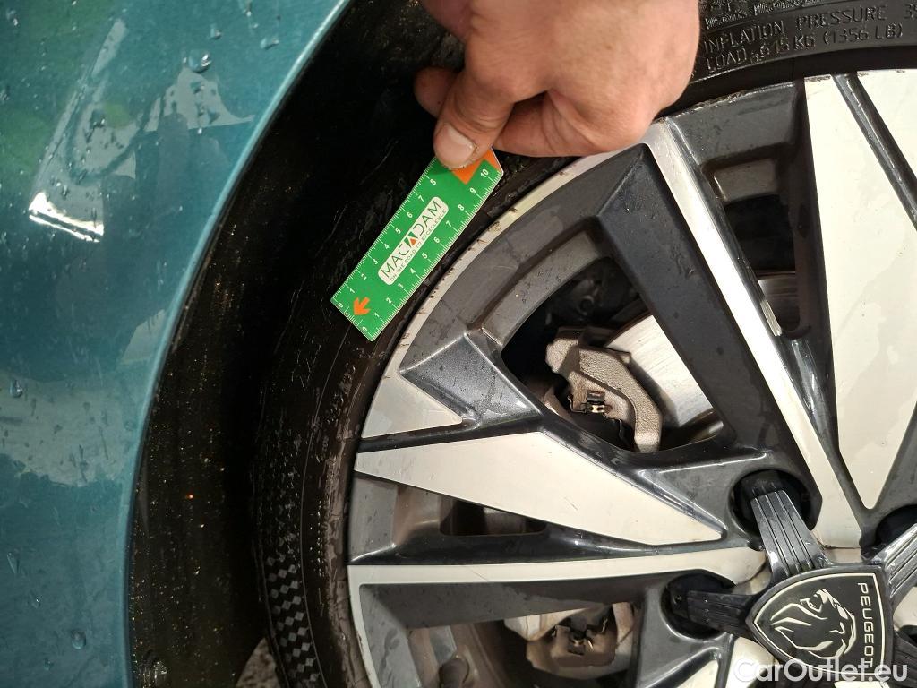  Peugeot  308 PEUGEOT  SW / 2021 / 5P / Break PureTech 130 S&S EAT 8 ALLURE #11