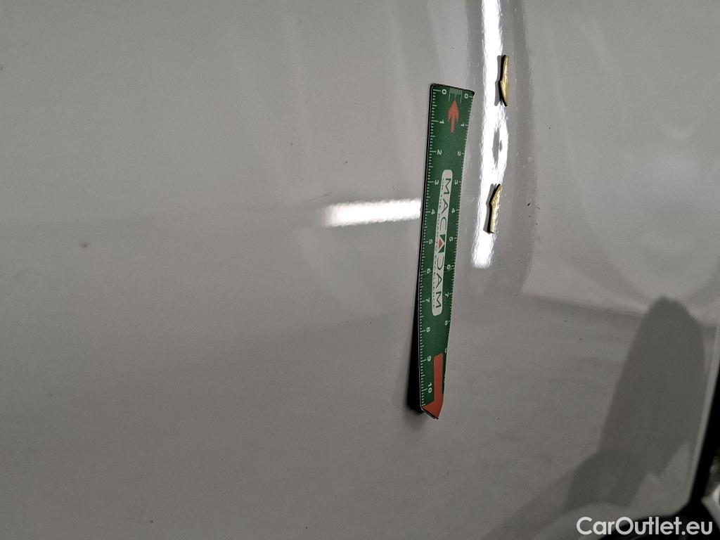  Peugeot  3008  Allure Pack 1.5 HDi 130CV BVA8 E6d #23