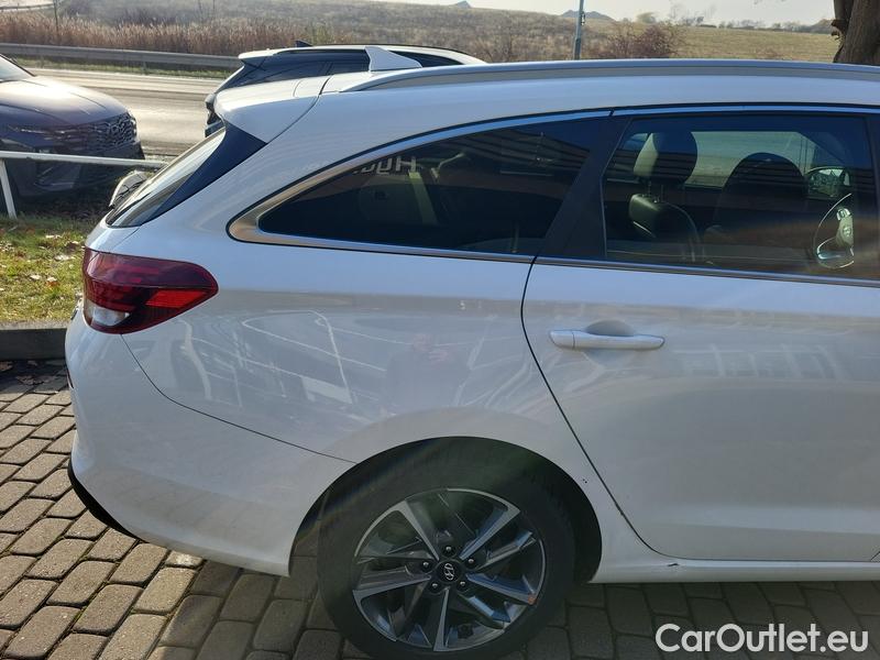  Hyundai  i30   cw (PD)(2017->)  kom.1.6CRDi 115 Style #8