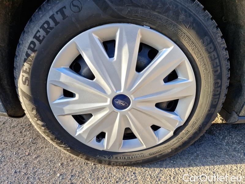  Ford  Focus   Turnier (CGE)(2018->) Foc.Kom.1.0EB 125 Trend #3