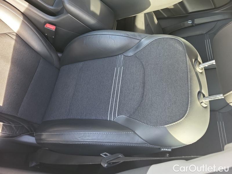  Hyundai  i30   cw (PD)(2017->)  kom.1.6CRDi 115 Style #14