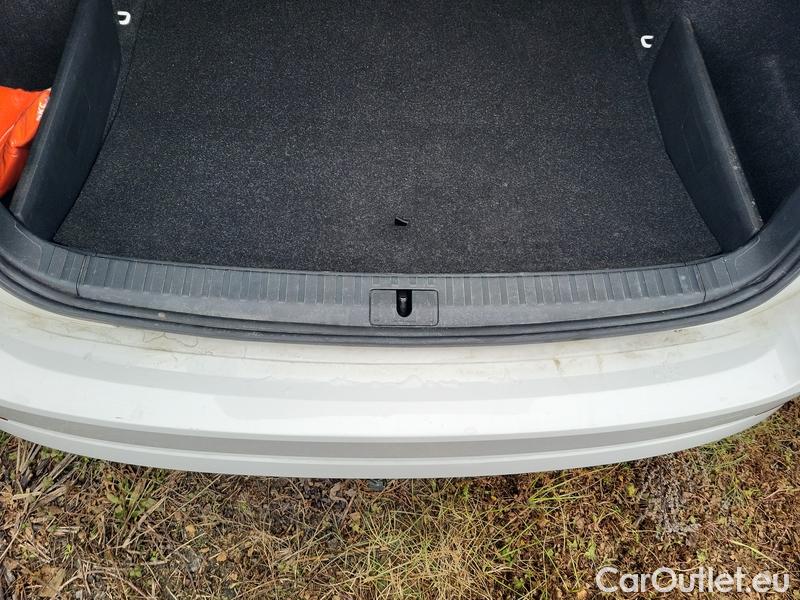  Skoda  Octavia  Combi (NX3)(2020) Oct.Combi 2.0TDI 85 Ambition #9