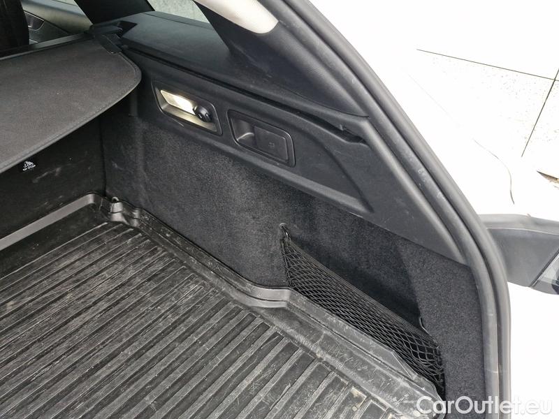  Peugeot  308 -SW  (P5) (2021)  SW 1.2PT 130 Allure P.AT #19