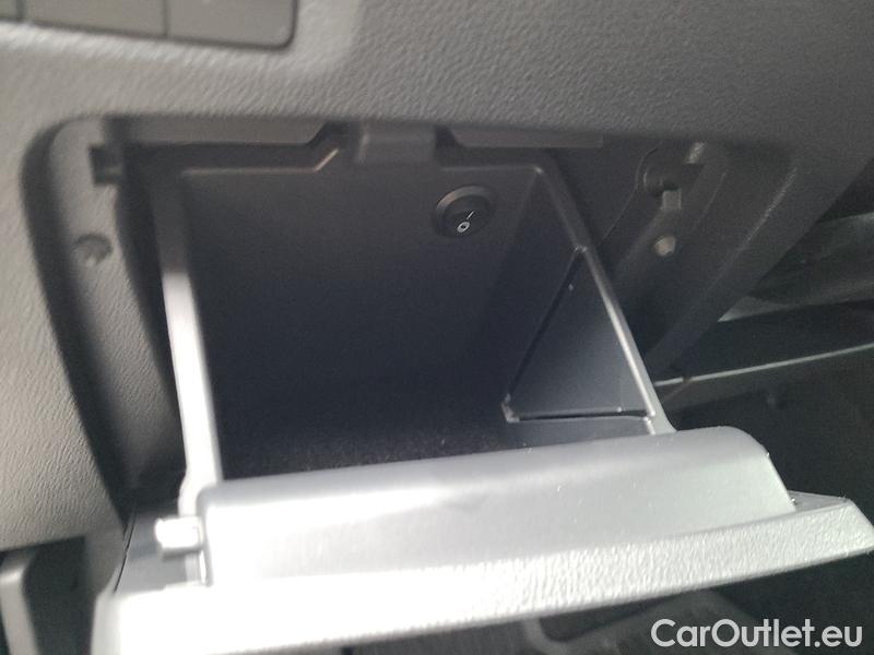  Skoda  Octavia  Combi (NX3)(2020) Oct.Co1.5TSI CNG 130 Ambit AT #4