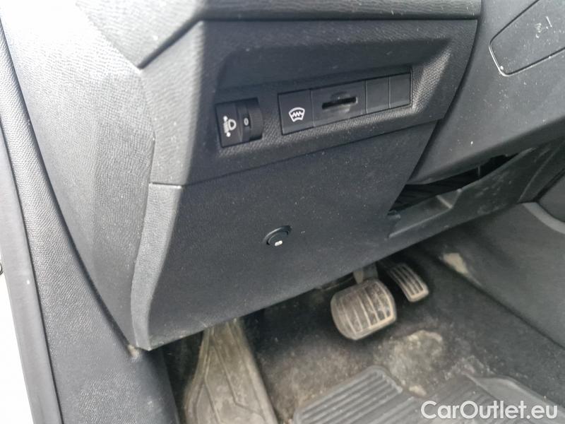  Peugeot  308 -SW  (P5) (2021)  SW 1.2PT 130 Allure P.AT #10