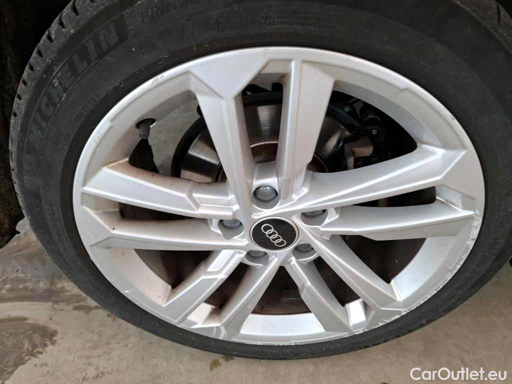  Audi  A3 AUDI  Sportback / 2020 / 5P / Berline 40 TFSI e 204 S Tronic Business Line #19