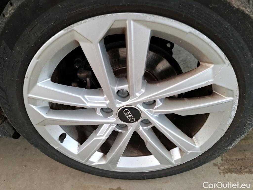  Audi  A3 AUDI  Sportback / 2020 / 5P / Berline 40 TFSI e 204 S Tronic Business Line #14