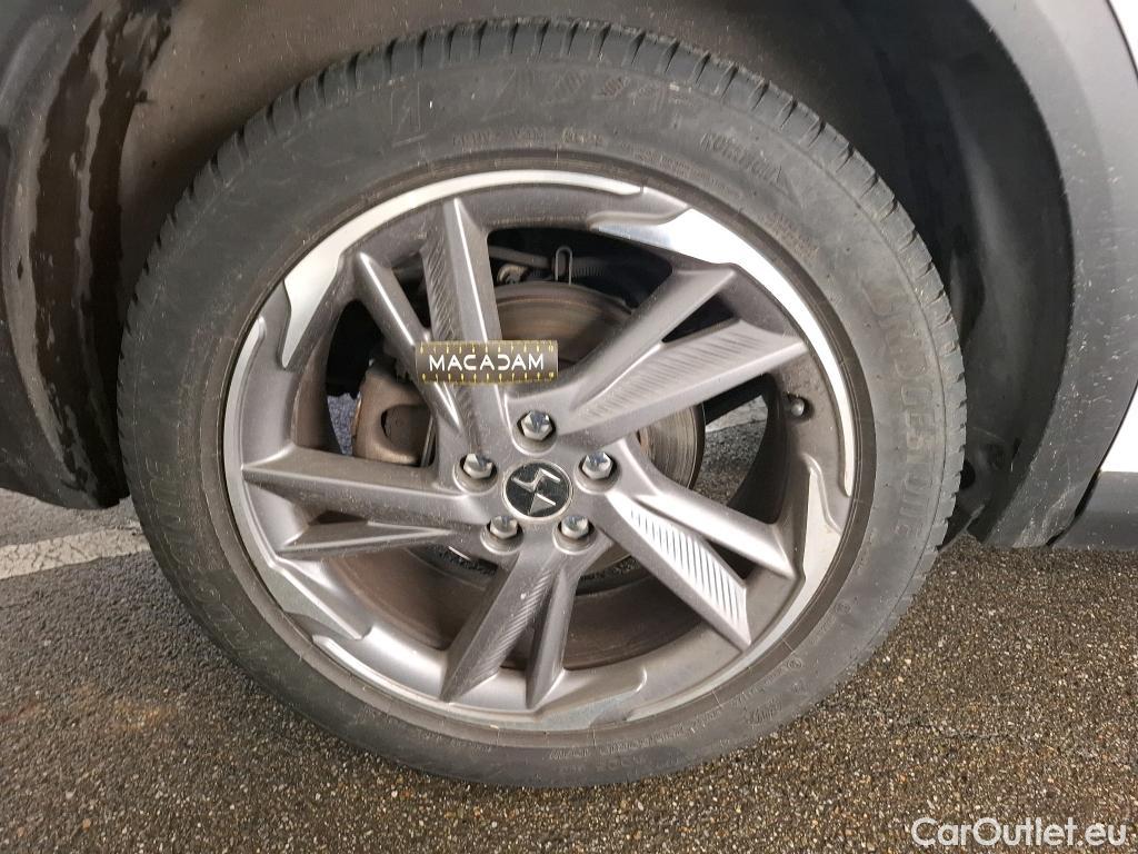  DS  DS7 DS DS 7 Crossback / 2017 / 5P / SUV BlueHDi 130 Automatique BASTILLE + #8