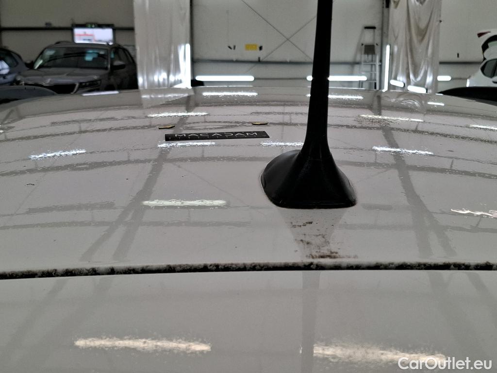  Fiat  Panda FIAT  / 2012 / 5P / Berline 1.0 70ch BSG S/S City Cross #16