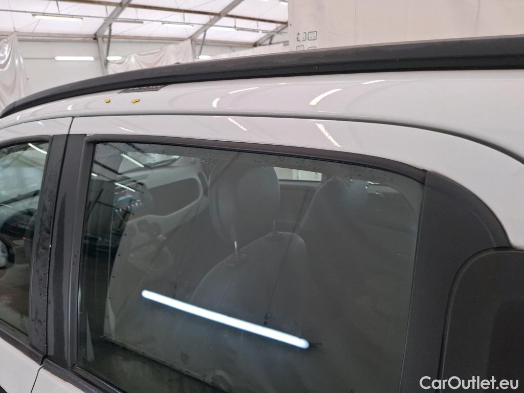  Fiat  Panda FIAT  / 2012 / 5P / Berline 1.0 70ch BSG S/S City Cross #21