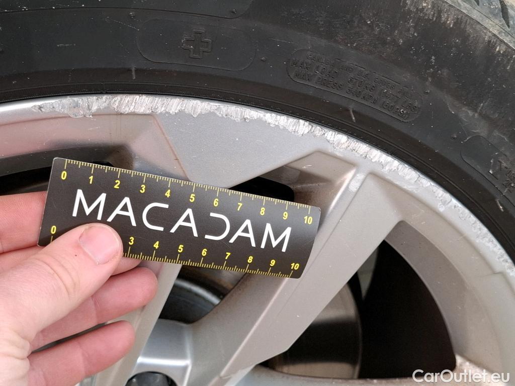  Audi  A3 AUDI  Sportback / 2020 / 5P / Berline 40 TFSI e 204 S Tronic Business Line #2