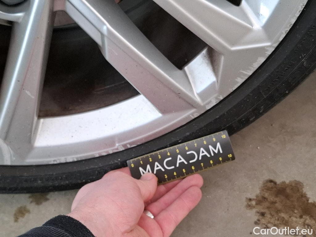  Audi  A3 AUDI  Sportback / 2020 / 5P / Berline 40 TFSI e 204 S Tronic Business Line #21