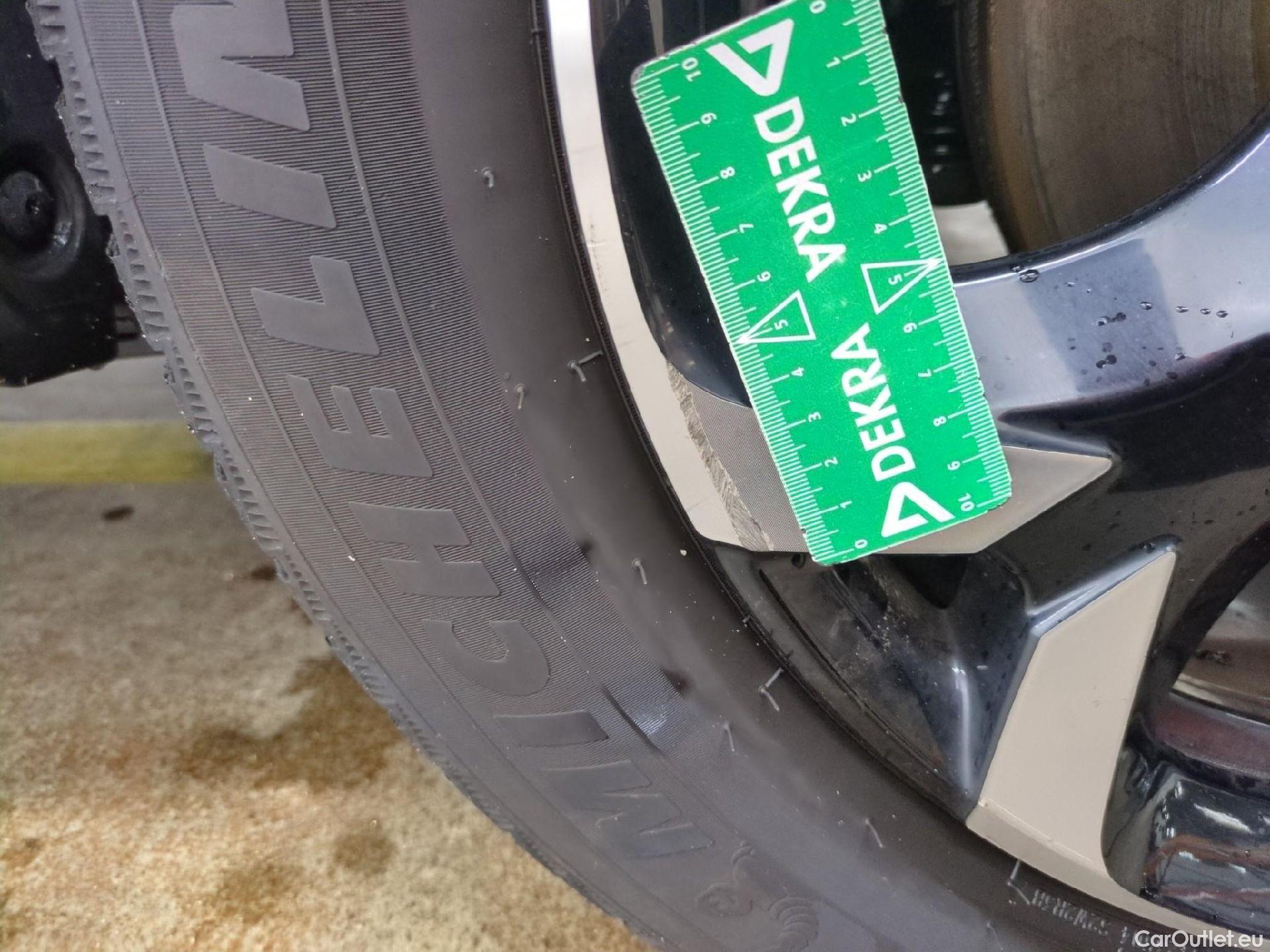  Citroen  C5 CITROEN  Aircross / 2022 / 5P / SUV BlueHDi 130 S&S EAT8 Shine Pack #29