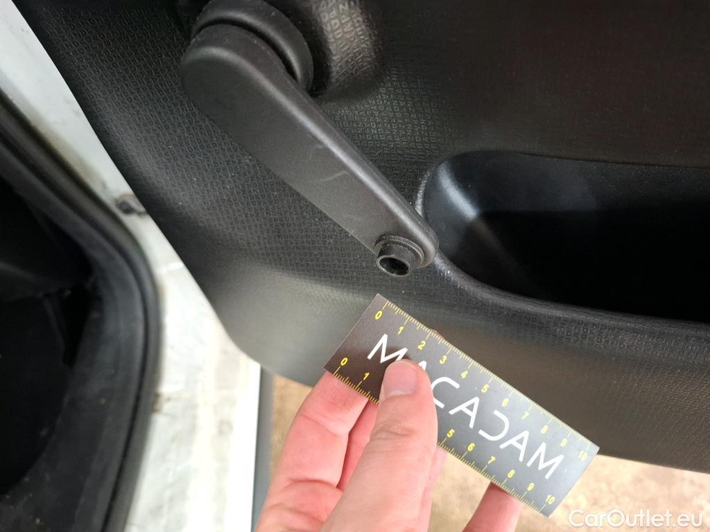  Fiat  Panda FIAT  / 2012 / 5P / Berline 1.0 70ch BSG S/S City Cross #58