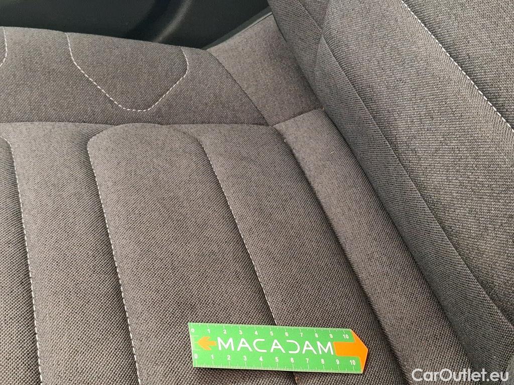  Citroen  C4 CITROEN  X / 2022 / 4P / Berline PureTech 130 S&S EAT8 Feel Pack #54