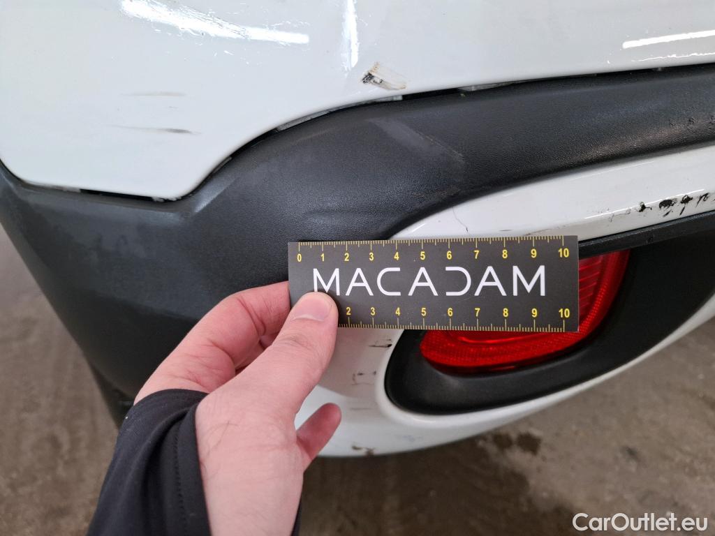  Fiat  Panda FIAT  / 2012 / 5P / Berline 1.0 70ch BSG S/S City Cross #33