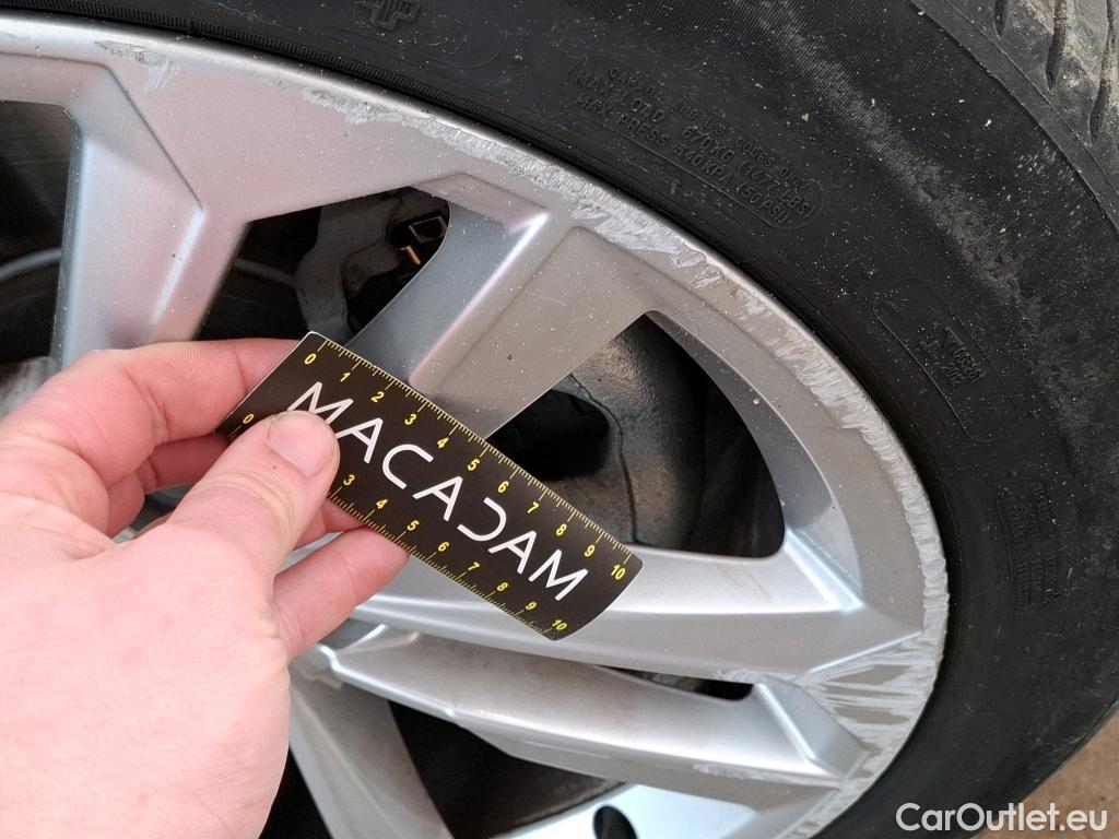  Audi  A3 AUDI  Sportback / 2020 / 5P / Berline 40 TFSI e 204 S Tronic Business Line #8