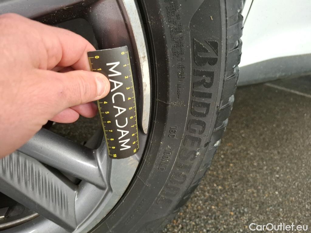  DS  DS7 DS DS 7 Crossback / 2017 / 5P / SUV BlueHDi 130 Automatique BASTILLE + #6