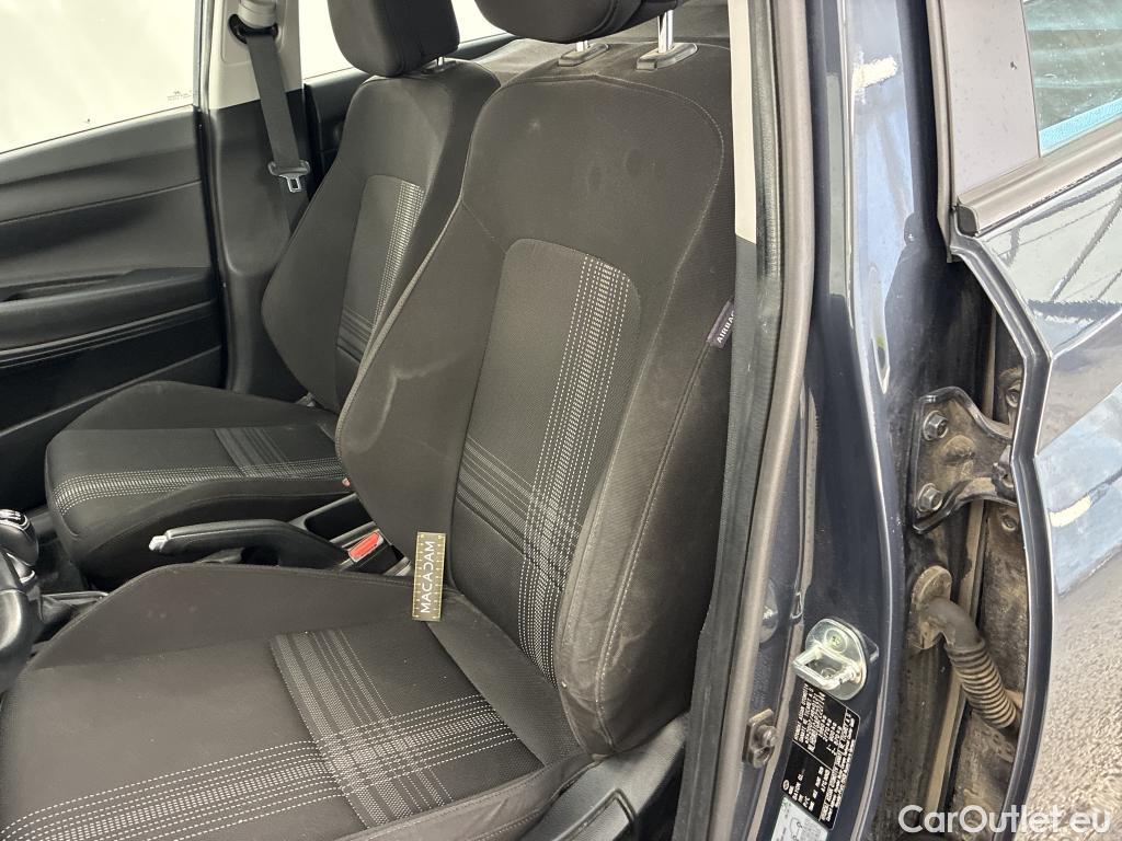  Hyundai  Bayon  / 2021 / 5P / SUV 1.0 T-GDI 100 HYBRID 48V INITIA / TRANSFO VP/VF #3