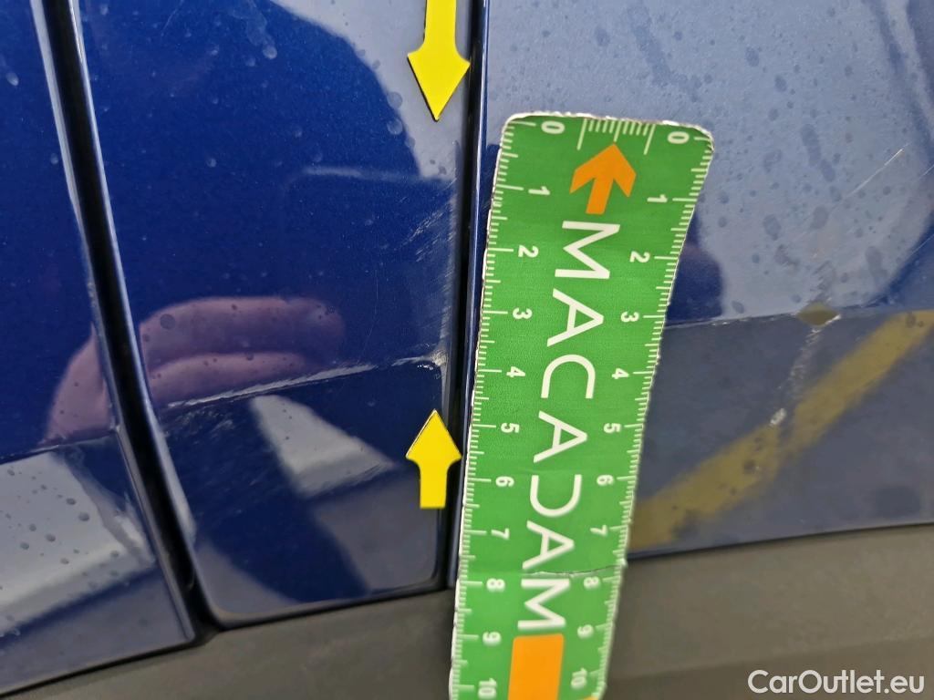  Opel  Crossland  X Elegance Business 1.2 Turbo 110CV BVM6 E6d #30