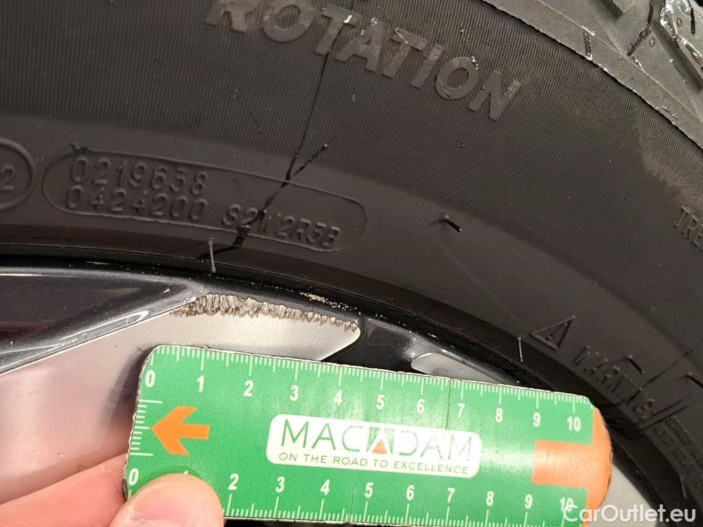  Hyundai  Tucson HYUNDAI  / 2020 / 5P / SUV 1.6 PHEV 265 HTRAC CREATIVE 4WD AUTO #9