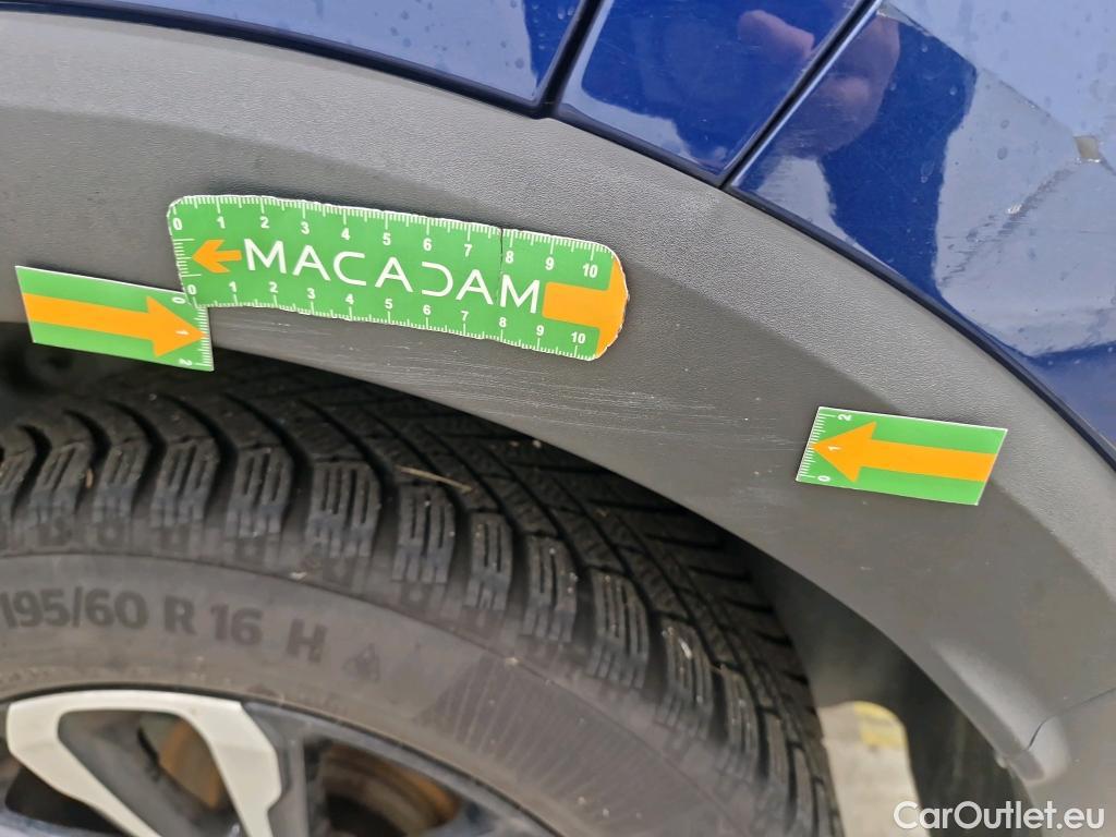  Opel  Crossland  X Elegance Business 1.2 Turbo 110CV BVM6 E6d #32