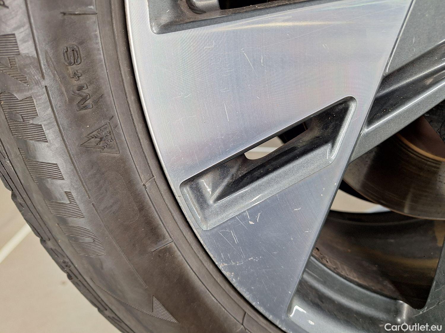  Audi  E-TRON Audi,  SB '19 BEV, Audi  Sportback 50 Quattro S-Line 5d #10