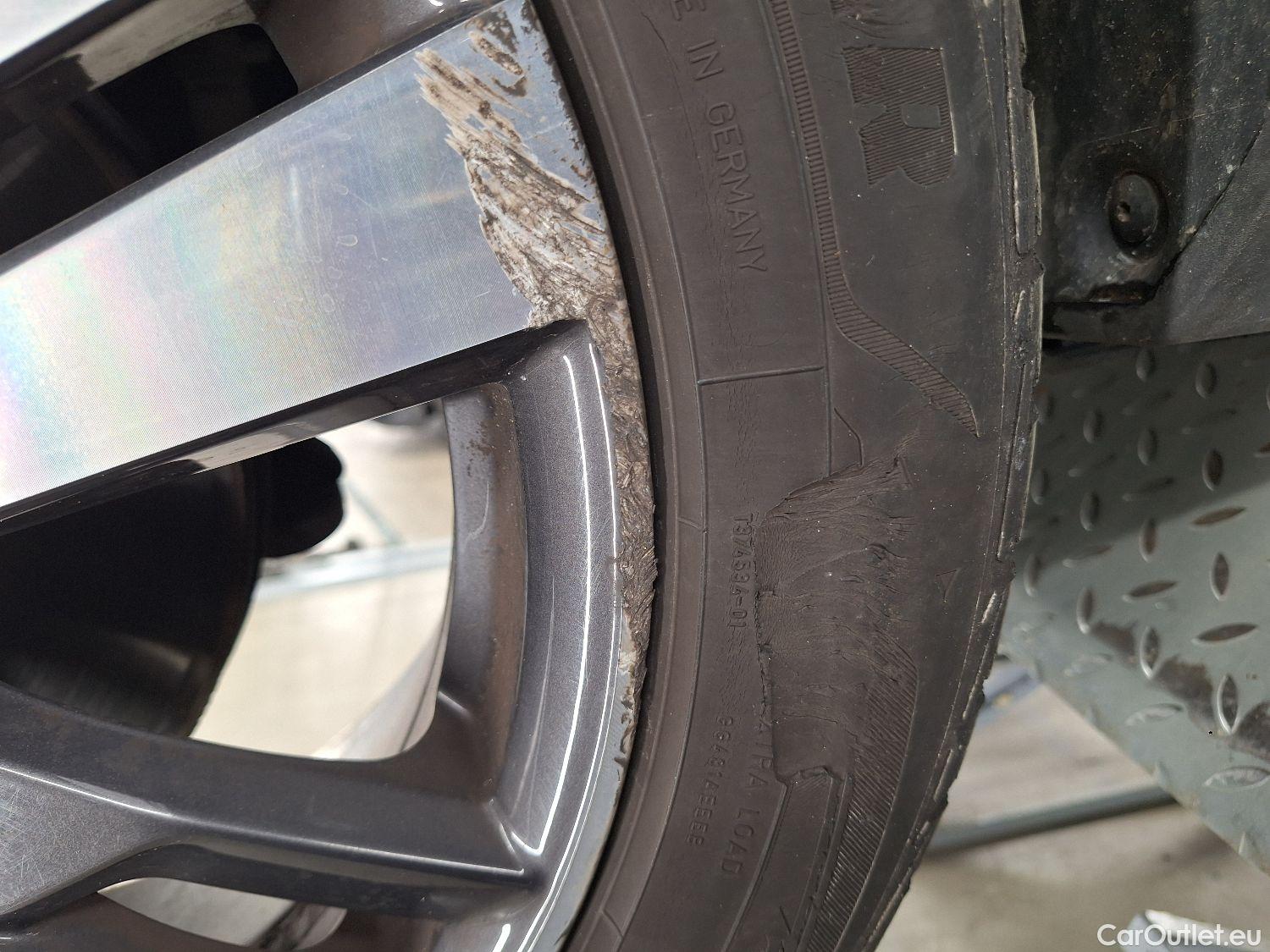  Peugeot  5008 Peugeot,  FL'20, Peugeot  1.5 BlueHDi 96kW S&S Allure 5d #8