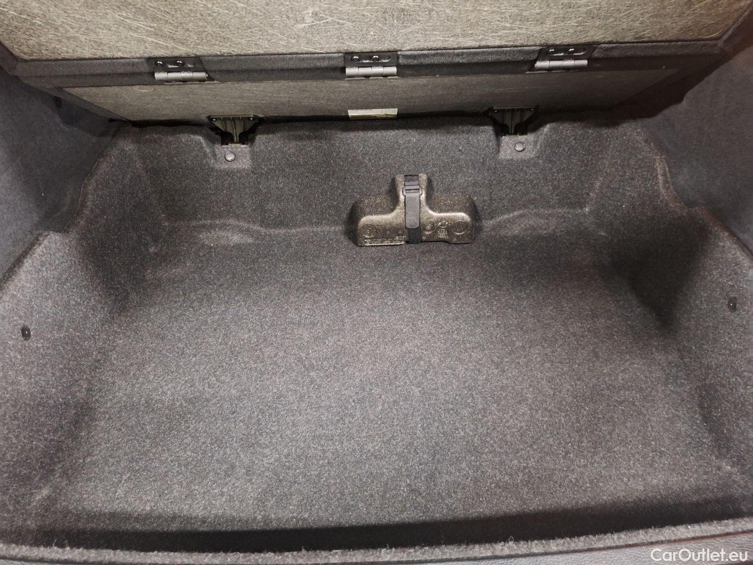  Bmw  X1 BMW,  FL'19, BMW  sDrive16d (85 kW) 5d #1