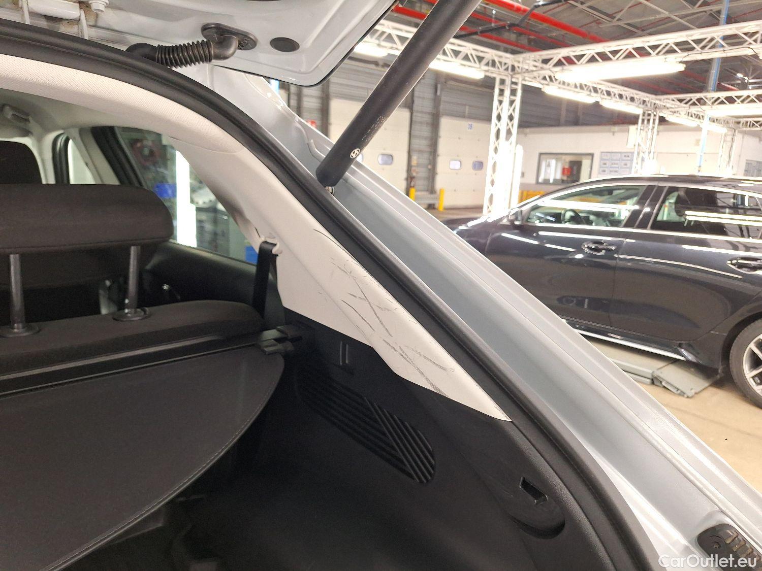  Hyundai   Ioniq Hyundai, 5 '21 BEV, Hyundai 5 73kWh Core 5d #37