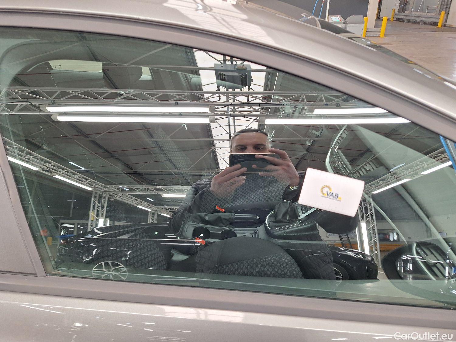  Opel  Astra Opel,  FL'19, Opel  1.2 Turbo 96kW S/S Edition 5d #43