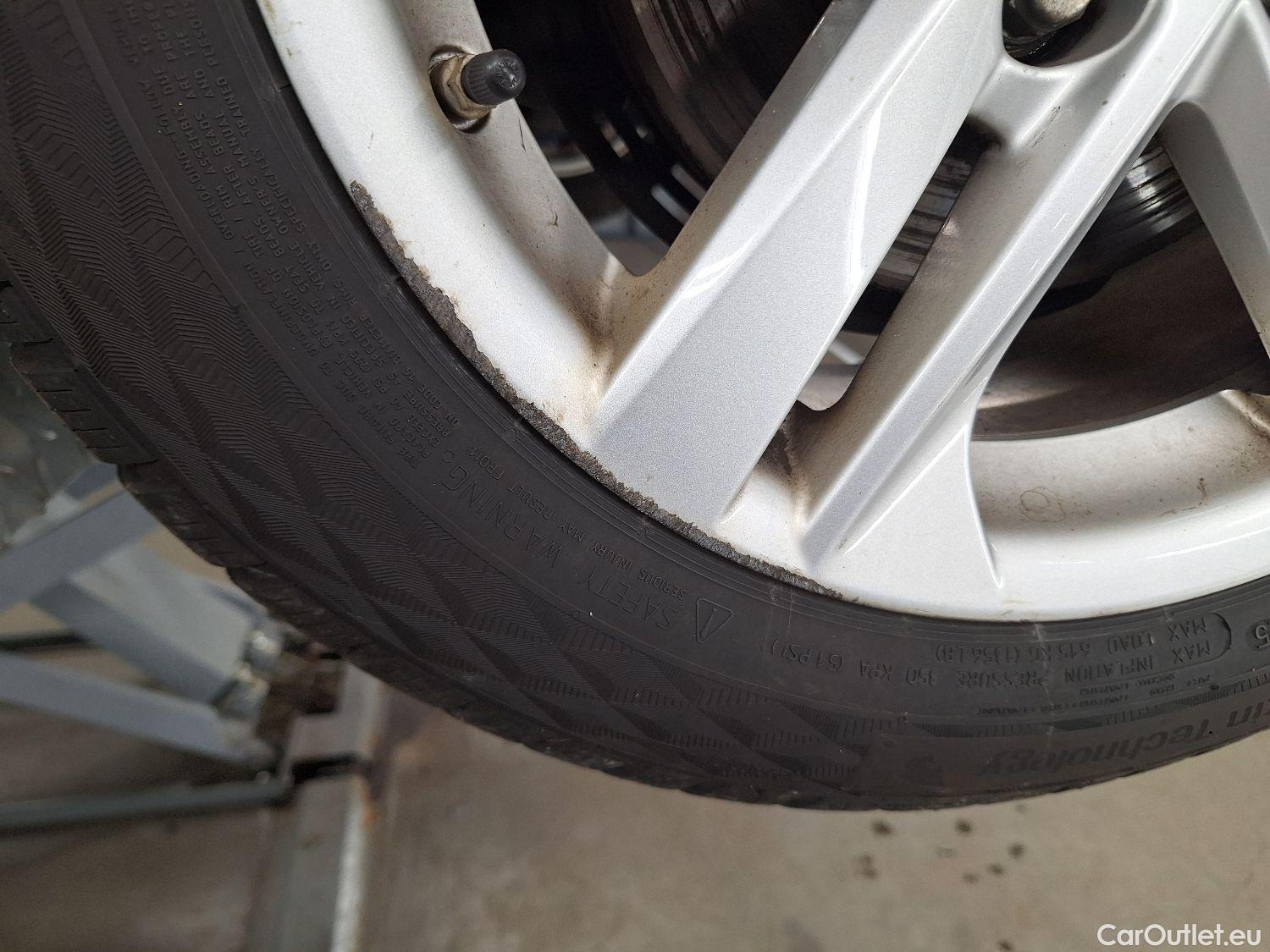  Toyota  Corolla Toyota,  TS '19, Toyota  Touring Sports 1.8 Hybrid Dynamic e #3