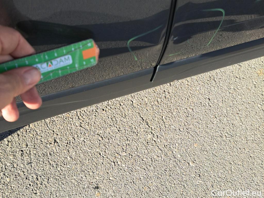  Bmw  X2 BMW  / 2017 / 5P / todoterreno sDrive18d (AC) #7